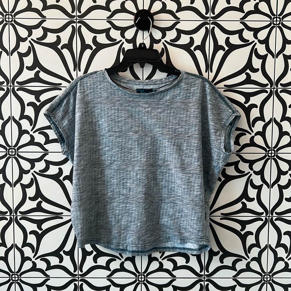 Prana batwing tee, size S